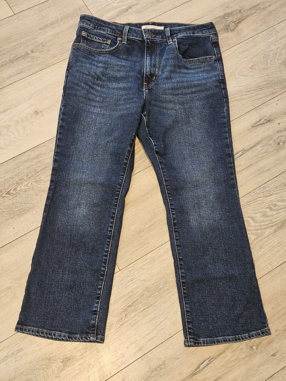 Levi's 725 High Rise Kick Bootcut Jeans Women Size 31x27 Dark Wash Indigo...